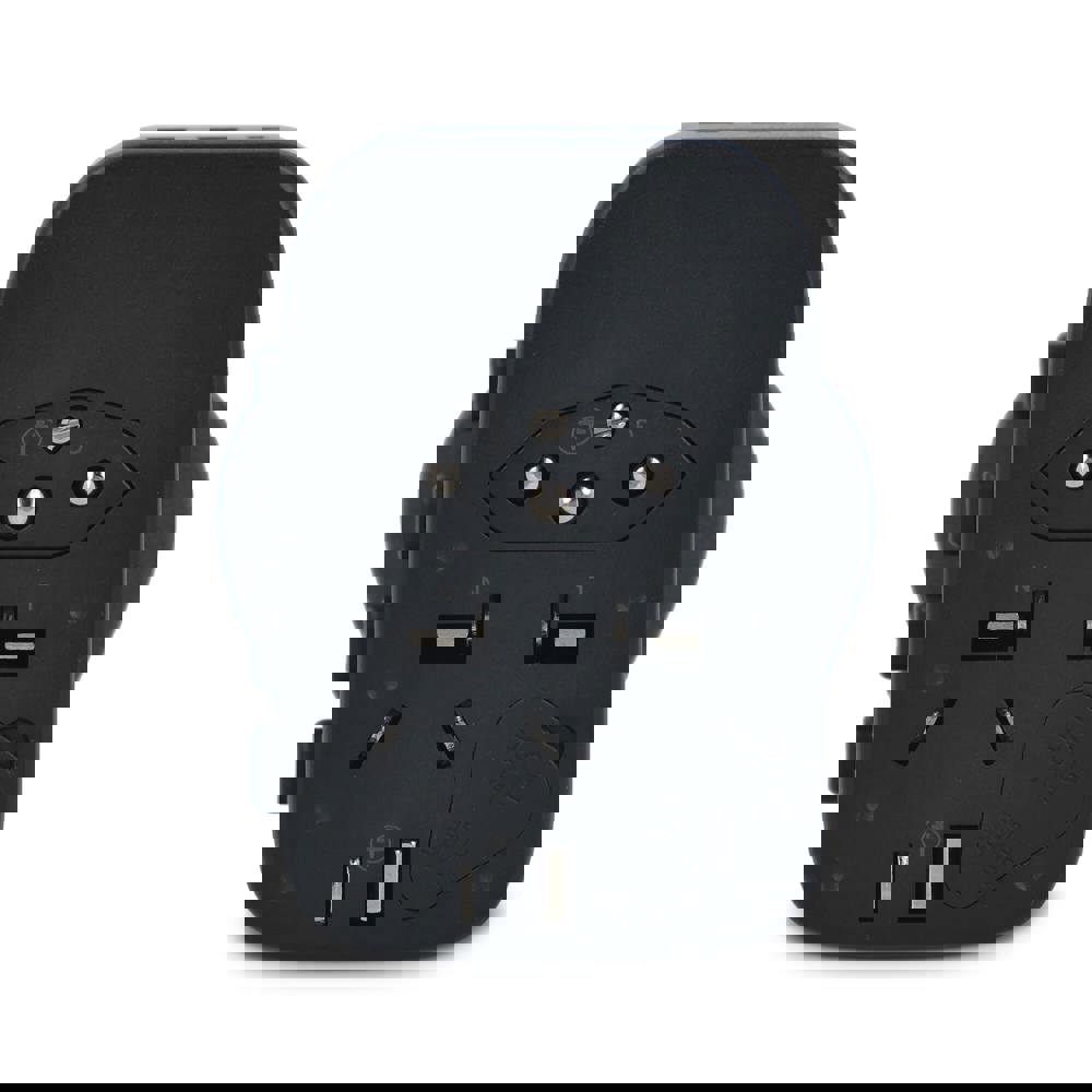  PowerPro Reiseadapter aus recyceltem Kunststoff