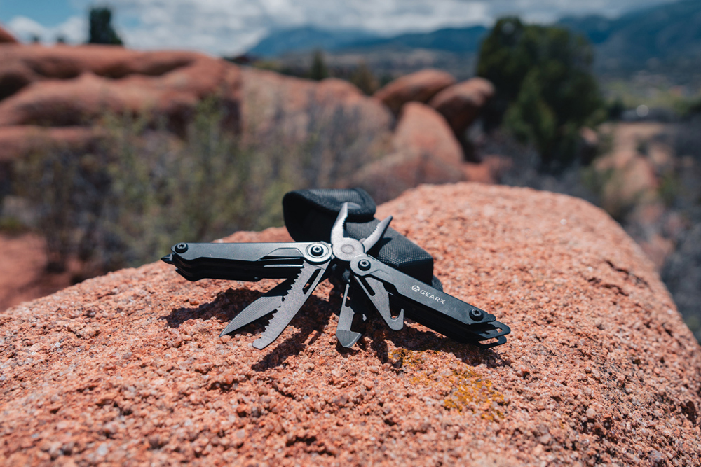 Gear X Multitool mit Zange