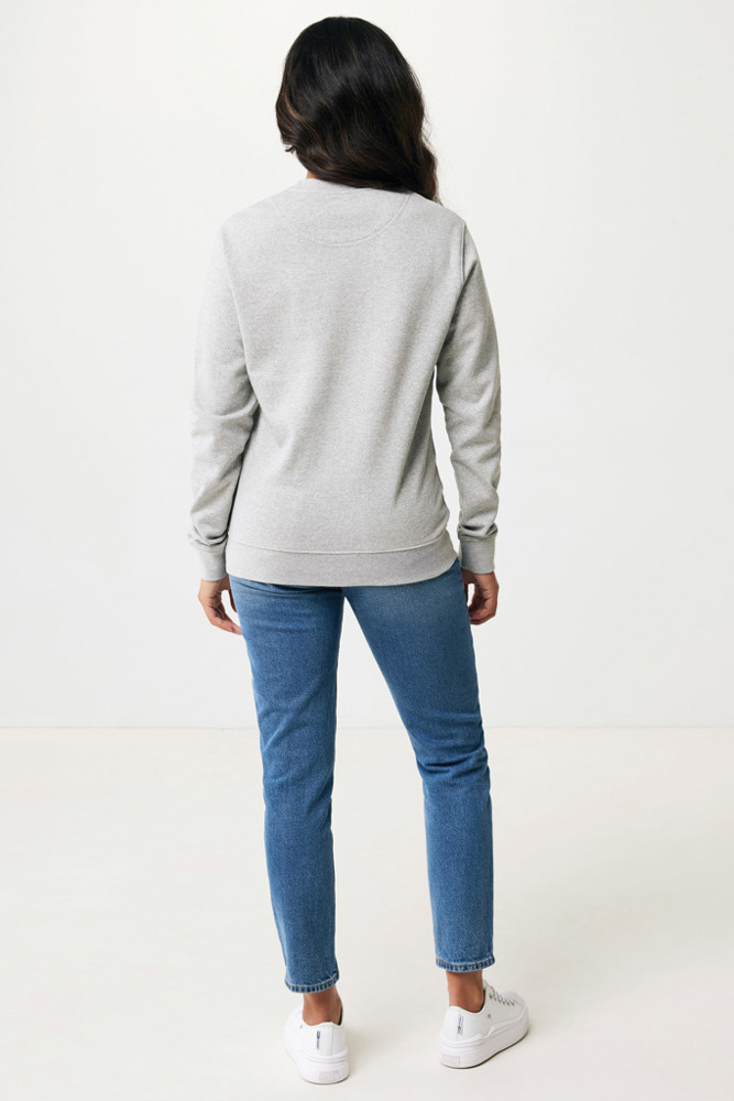 IQONIQ Denali ungefärbt. Rundhals-Sweater aus recycelter BW