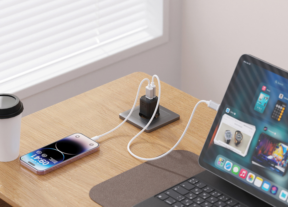 Urban Vitamin Monterey 20W-GAN-Ladegerät aus RCS rec. PC