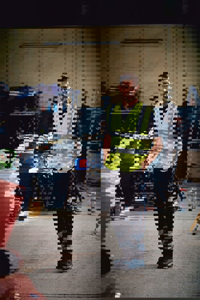 YHVW100ASFR - High visibility, anti-static and flame retardant waiscoast